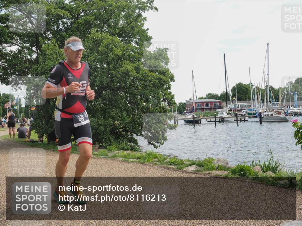 22.06.2025 - Viking Triathlon KatJ http://msf.ph/oto/8116213 22.06.2025 13:25:27 Laufen 208, 384 meine-sportfotos.de