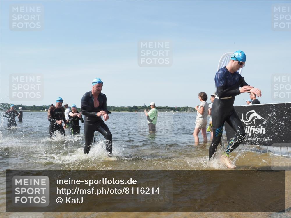 22.06.2025 - Viking Triathlon KatJ http://msf.ph/oto/8116214 22.06.2025 10:43:18 Schwimmen 31, 109, 110, 115, 167, 257, 328, 358, 483, 489 meine-sportfotos.de