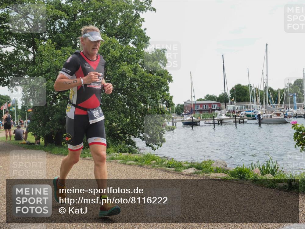 22.06.2025 - Viking Triathlon KatJ http://msf.ph/oto/8116222 22.06.2025 13:25:27 Laufen 208, 384 meine-sportfotos.de