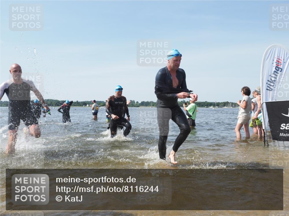 22.06.2025 - Viking Triathlon KatJ http://msf.ph/oto/8116244 22.06.2025 10:43:19 Schwimmen 31, 109, 110, 115, 167, 257, 328, 483, 489, 501 meine-sportfotos.de