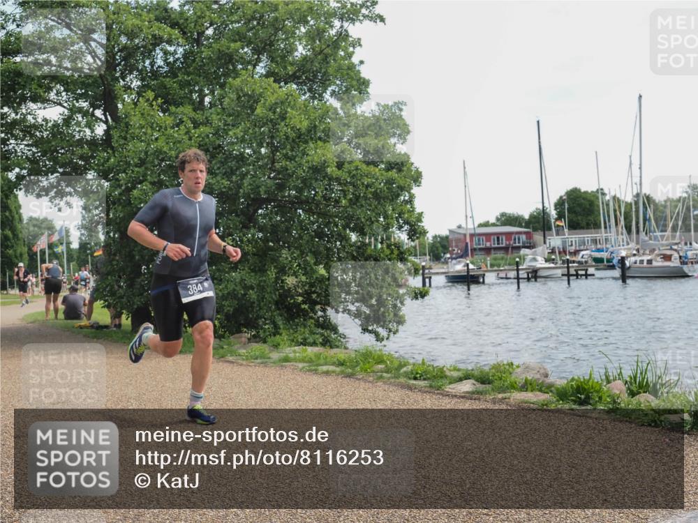 22.06.2025 - Viking Triathlon KatJ http://msf.ph/oto/8116253 22.06.2025 13:25:30 Laufen 200, 384 meine-sportfotos.de
