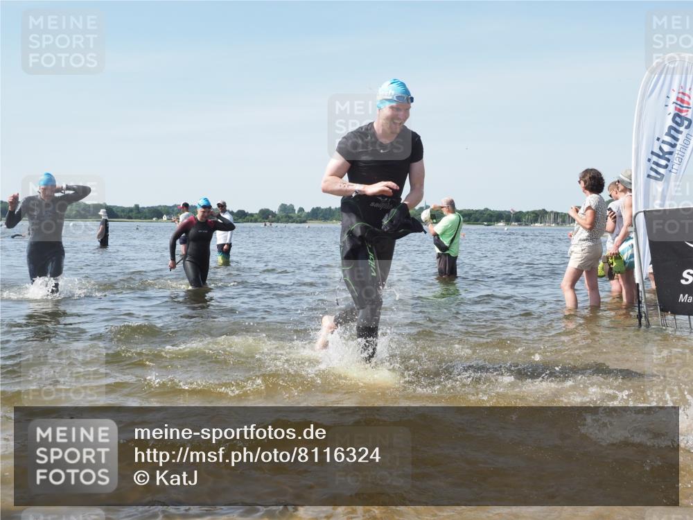 22.06.2025 - Viking Triathlon KatJ http://msf.ph/oto/8116324 22.06.2025 10:43:22 Schwimmen 31, 109, 110, 115, 167, 257, 483, 501, 620 meine-sportfotos.de