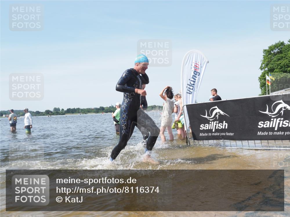 22.06.2025 - Viking Triathlon KatJ http://msf.ph/oto/8116374 22.06.2025 10:43:26 Schwimmen 115, 257, 483, 501, 620 meine-sportfotos.de