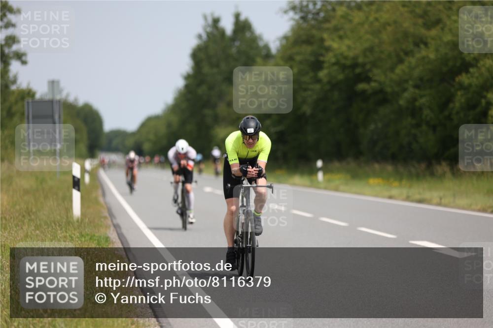 22.06.2025 - Viking Triathlon Yannick Fuchs http://msf.ph/oto/8116379 22.06.2025 12:19:35 Radfahren 81, 148, 196, 309, 457, 462, 620 meine-sportfotos.de