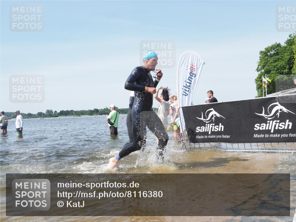 22.06.2025 - Viking Triathlon KatJ http://msf.ph/oto/8116380 22.06.2025 10:43:26 Schwimmen 115, 257, 483, 501, 620 meine-sportfotos.de