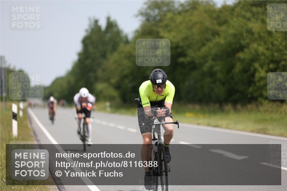 22.06.2025 - Viking Triathlon Yannick Fuchs http://msf.ph/oto/8116388 22.06.2025 12:19:36 Radfahren 81, 148, 196, 309, 457, 462, 620 meine-sportfotos.de