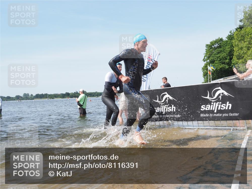 22.06.2025 - Viking Triathlon KatJ http://msf.ph/oto/8116391 22.06.2025 10:43:27 Schwimmen 115, 257, 483, 501, 620 meine-sportfotos.de