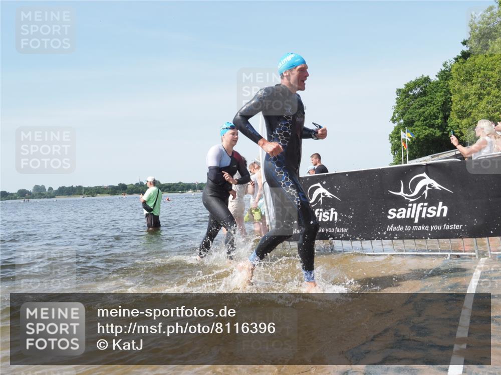 22.06.2025 - Viking Triathlon KatJ http://msf.ph/oto/8116396 22.06.2025 10:43:27 Schwimmen 115, 257, 483, 501, 620 meine-sportfotos.de