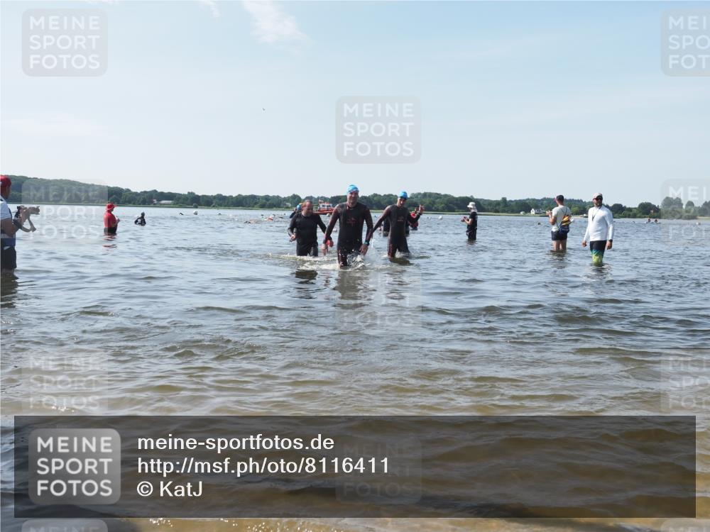 22.06.2025 - Viking Triathlon KatJ http://msf.ph/oto/8116411 22.06.2025 10:43:29 Schwimmen 115, 257, 480, 483, 501, 620 meine-sportfotos.de