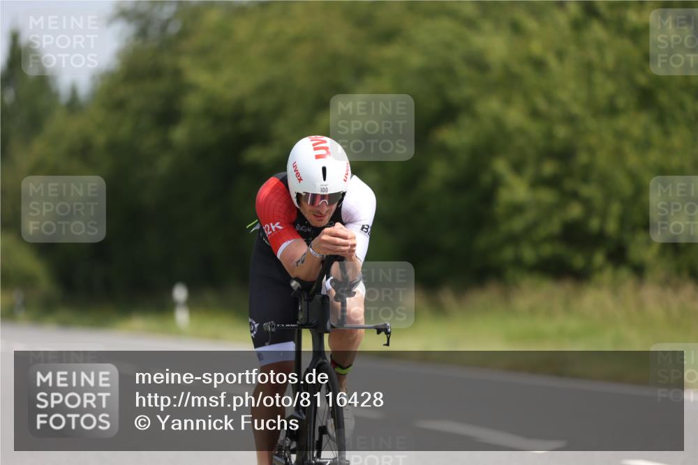 22.06.2025 - Viking Triathlon Yannick Fuchs http://msf.ph/oto/8116428 22.06.2025 11:41:11 Radfahren 42, 84, 100, 101, 430, 517, 532 meine-sportfotos.de