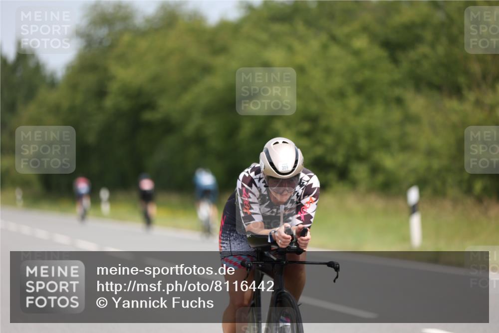 22.06.2025 - Viking Triathlon Yannick Fuchs http://msf.ph/oto/8116442 22.06.2025 12:19:42 Radfahren 309, 319, 462 meine-sportfotos.de