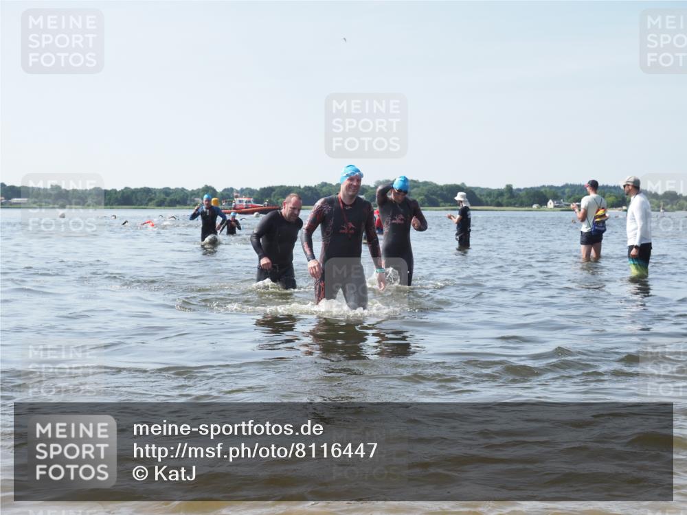 22.06.2025 - Viking Triathlon KatJ http://msf.ph/oto/8116447 22.06.2025 10:43:30 Schwimmen 115, 257, 480, 501, 620 meine-sportfotos.de