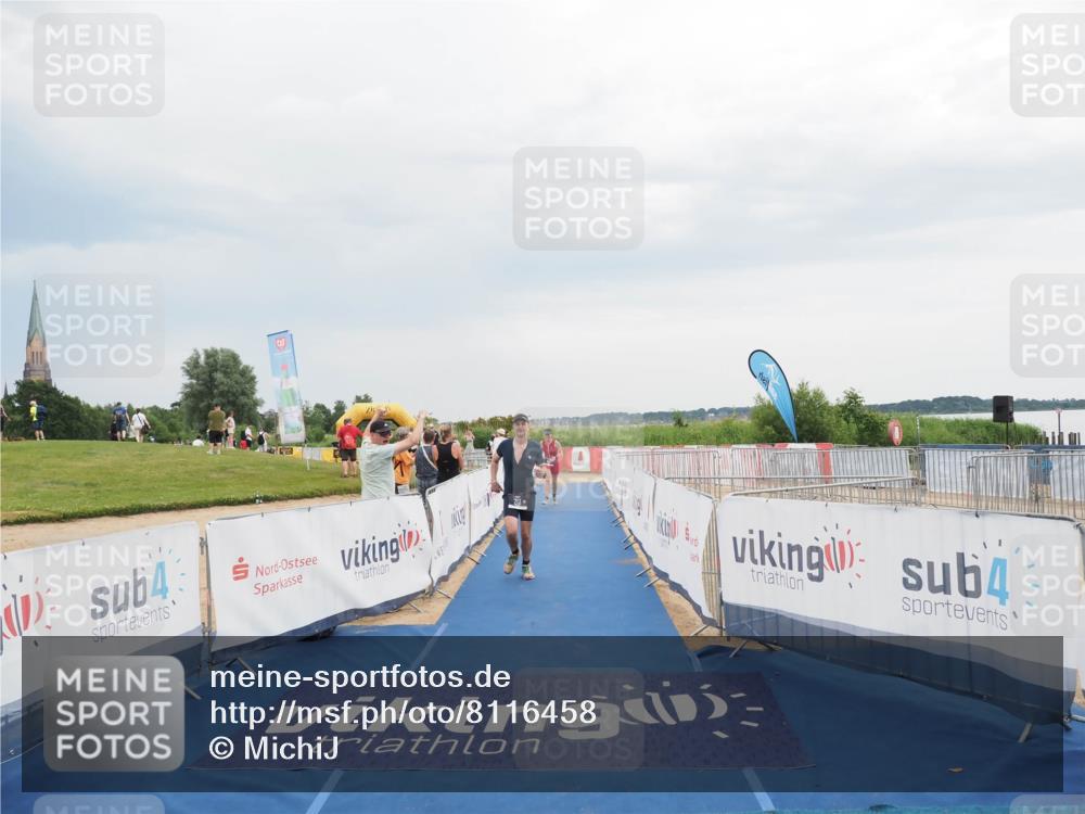 22.06.2025 - Viking Triathlon MichiJ http://msf.ph/oto/8116458 22.06.2025 16:50:54 Ziel 213, 353 meine-sportfotos.de