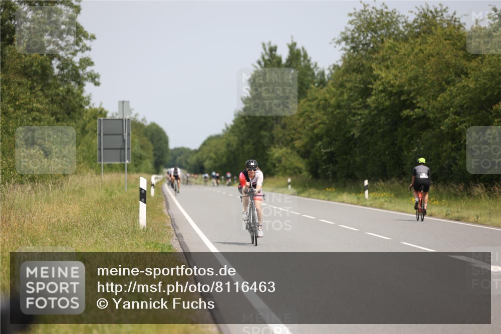 22.06.2025 - Viking Triathlon Yannick Fuchs http://msf.ph/oto/8116463 22.06.2025 12:19:55 Radfahren 320, 498 meine-sportfotos.de