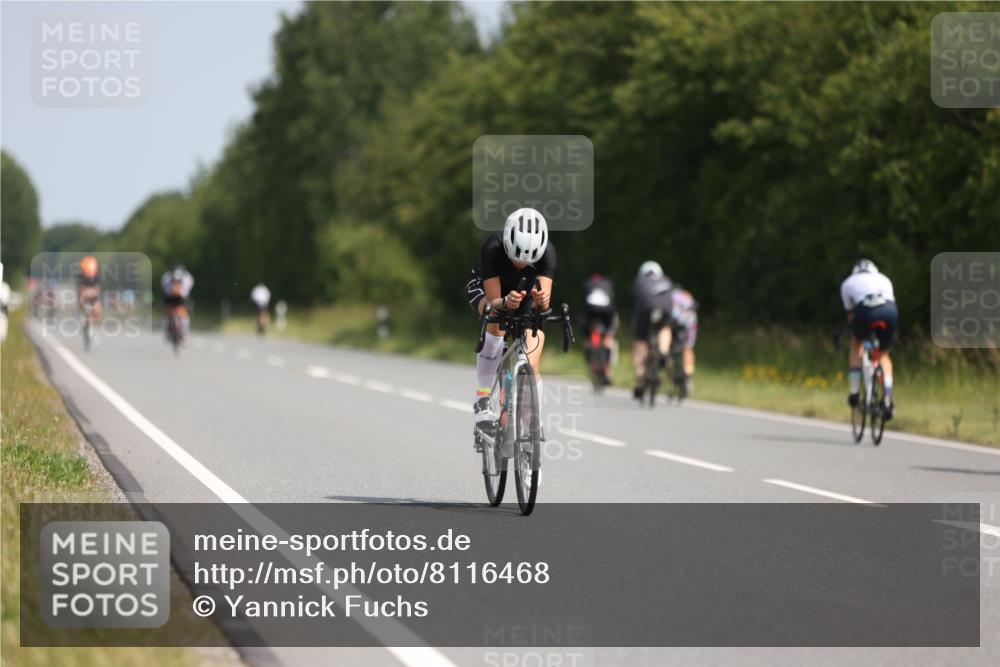 22.06.2025 - Viking Triathlon Yannick Fuchs http://msf.ph/oto/8116468 22.06.2025 11:41:27 Radfahren 1, 47, 60, 70, 80, 233, 303, 387, 452, 455, 620 meine-sportfotos.de