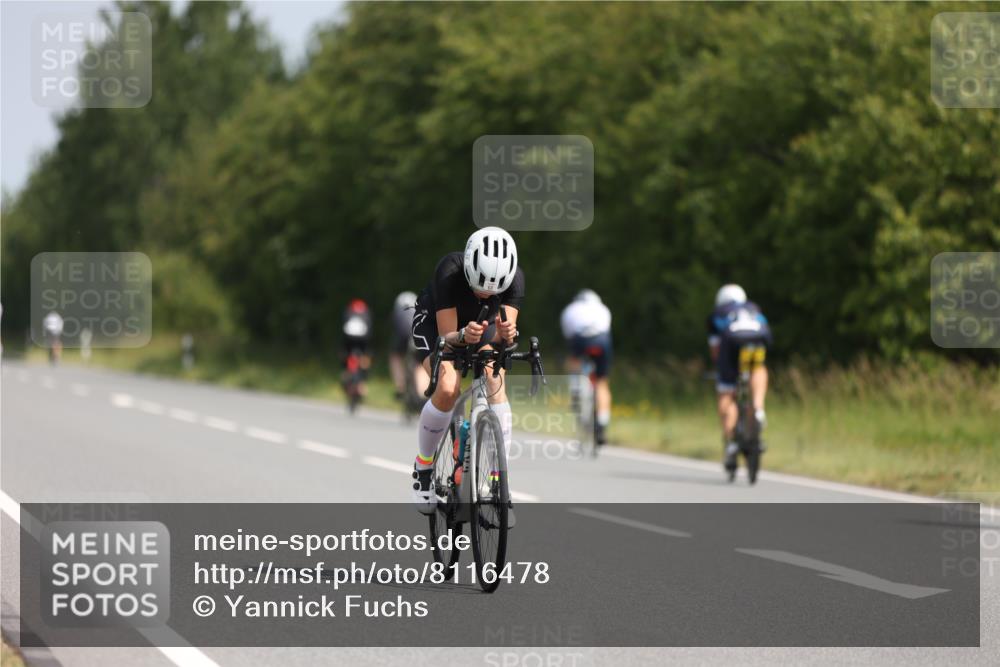 22.06.2025 - Viking Triathlon Yannick Fuchs http://msf.ph/oto/8116478 22.06.2025 11:41:27 Radfahren 1, 47, 60, 70, 80, 233, 303, 387, 452, 455, 620 meine-sportfotos.de