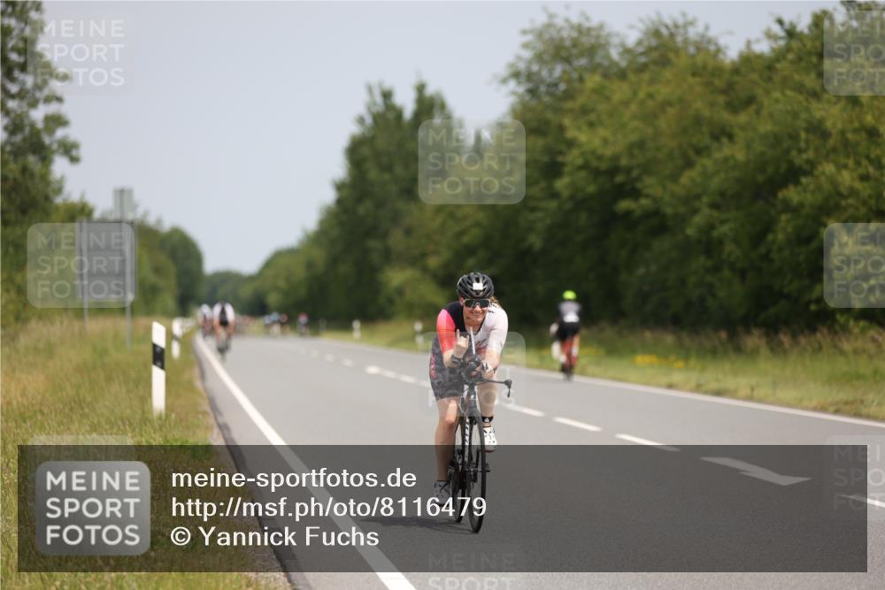 22.06.2025 - Viking Triathlon Yannick Fuchs http://msf.ph/oto/8116479 22.06.2025 12:19:57 Radfahren 146, 320, 498, 614 meine-sportfotos.de