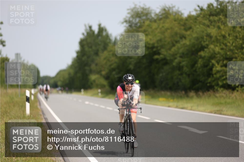 22.06.2025 - Viking Triathlon Yannick Fuchs http://msf.ph/oto/8116488 22.06.2025 12:19:57 Radfahren 146, 320, 498, 614 meine-sportfotos.de