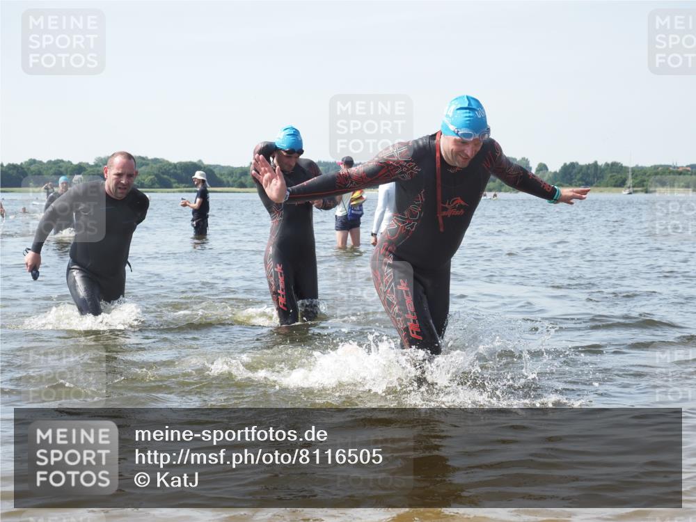 22.06.2025 - Viking Triathlon KatJ http://msf.ph/oto/8116505 22.06.2025 10:43:34 Schwimmen 257, 410, 480, 501, 531, 620 meine-sportfotos.de