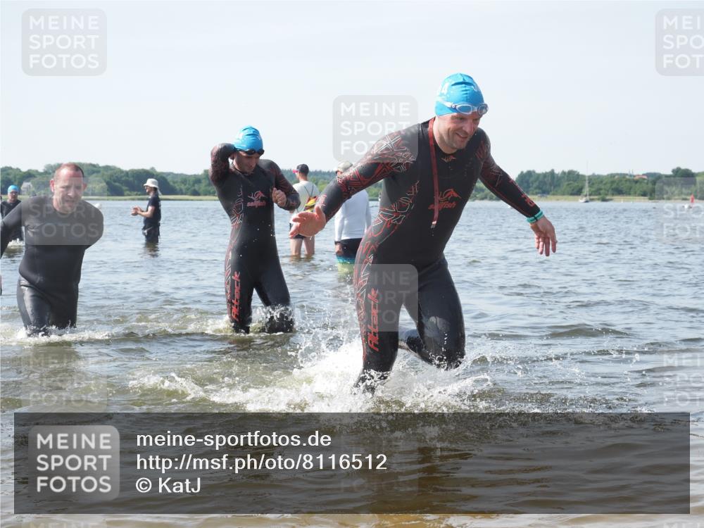 22.06.2025 - Viking Triathlon KatJ http://msf.ph/oto/8116512 22.06.2025 10:43:34 Schwimmen 257, 410, 480, 501, 531, 620 meine-sportfotos.de