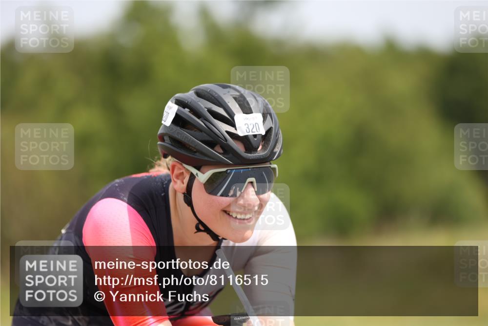 22.06.2025 - Viking Triathlon Yannick Fuchs http://msf.ph/oto/8116515 22.06.2025 12:19:59 Radfahren 146, 320, 614 meine-sportfotos.de