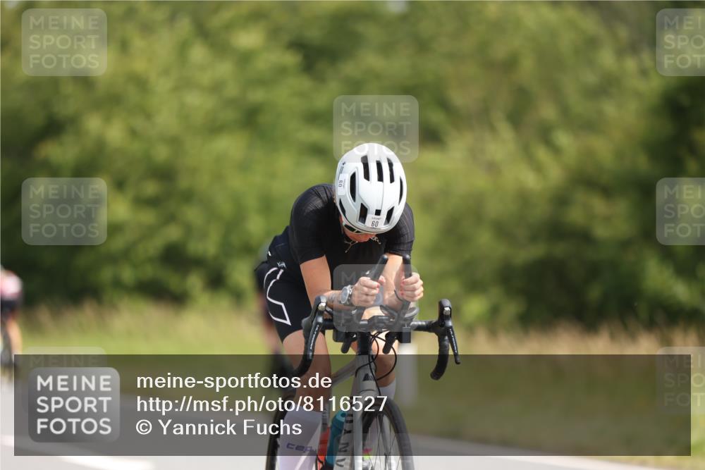 22.06.2025 - Viking Triathlon Yannick Fuchs http://msf.ph/oto/8116527 22.06.2025 11:41:28 Radfahren 1, 47, 60, 70, 80, 233, 285, 303, 304, 387, 452, 455, 620 meine-sportfotos.de