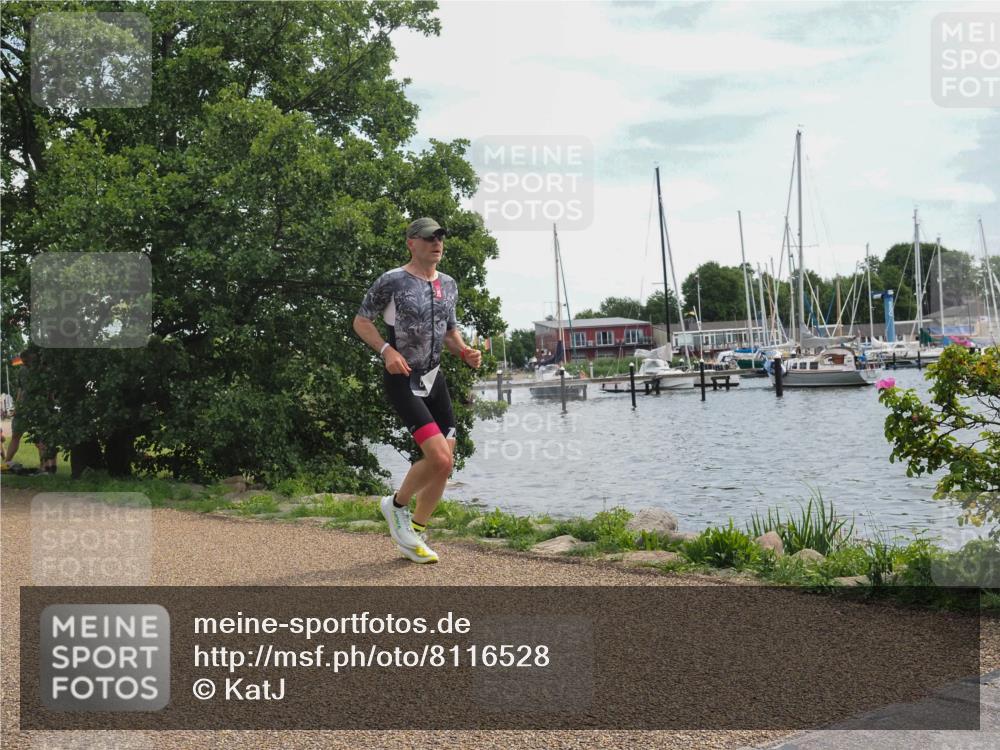 22.06.2025 - Viking Triathlon KatJ http://msf.ph/oto/8116528 22.06.2025 13:25:50 Laufen 500, 609 meine-sportfotos.de