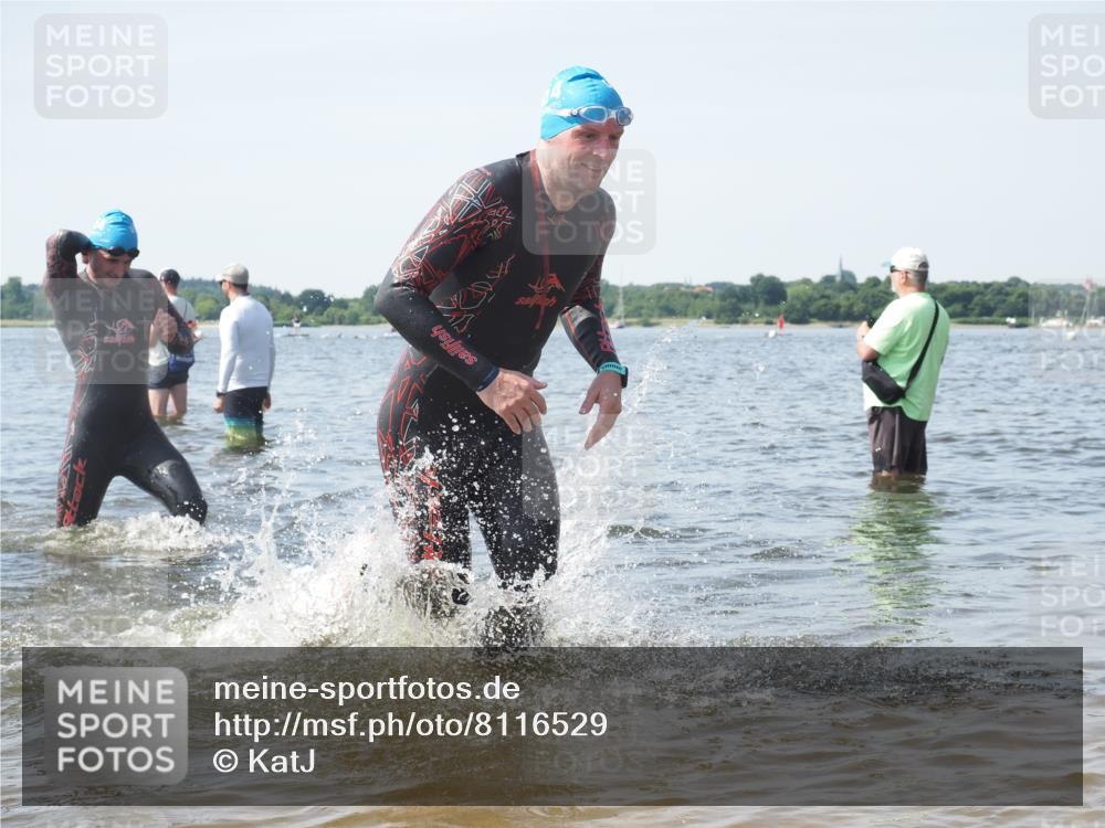 22.06.2025 - Viking Triathlon KatJ http://msf.ph/oto/8116529 22.06.2025 10:43:34 Schwimmen 257, 410, 480, 501, 531, 620 meine-sportfotos.de