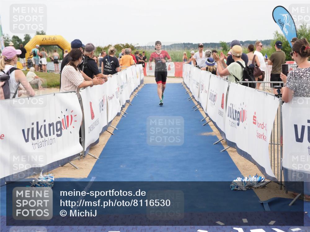 22.06.2025 - Viking Triathlon MichiJ http://msf.ph/oto/8116530 22.06.2025 15:06:57 Ziel 429 meine-sportfotos.de
