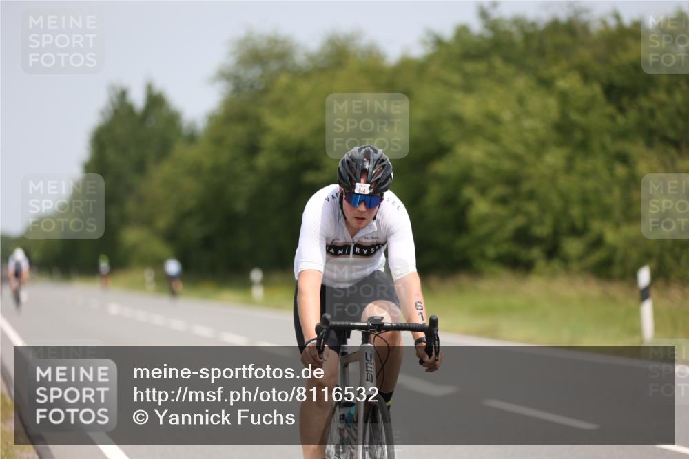 22.06.2025 - Viking Triathlon Yannick Fuchs http://msf.ph/oto/8116532 22.06.2025 12:20:07 Radfahren 115, 146, 438, 611, 614 meine-sportfotos.de
