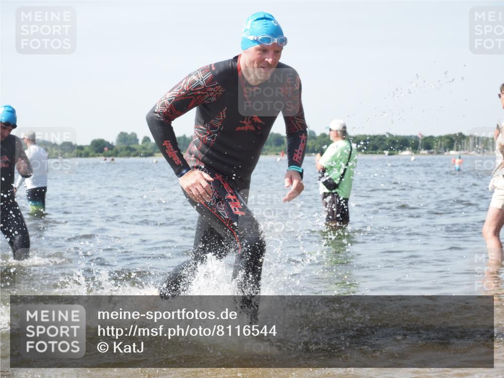 22.06.2025 - Viking Triathlon KatJ http://msf.ph/oto/8116544 22.06.2025 10:43:34 Schwimmen 257, 410, 480, 501, 531, 620 meine-sportfotos.de