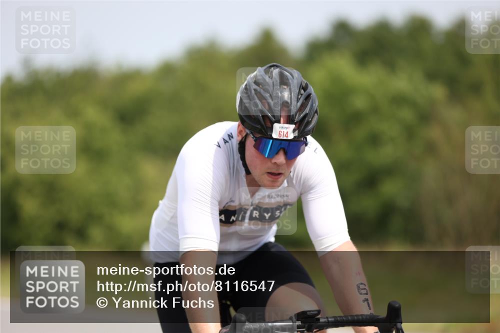 22.06.2025 - Viking Triathlon Yannick Fuchs http://msf.ph/oto/8116547 22.06.2025 12:20:08 Radfahren 83, 115, 146, 356, 438, 611, 614 meine-sportfotos.de