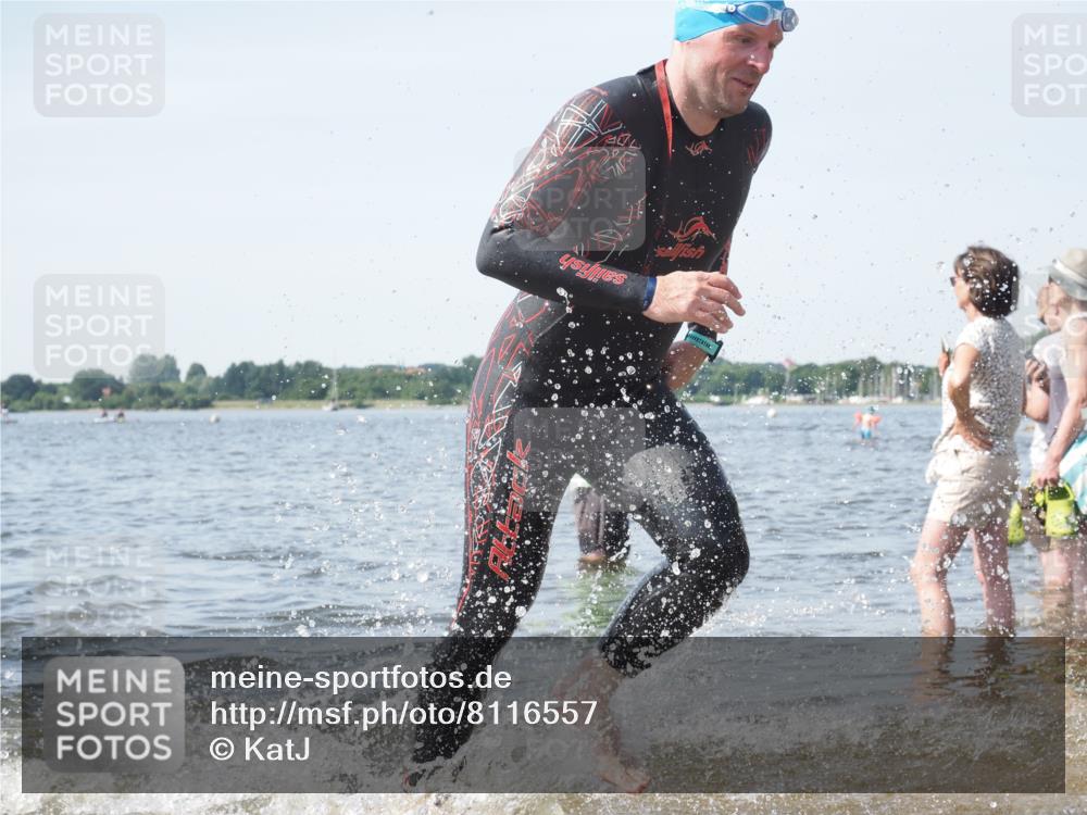 22.06.2025 - Viking Triathlon KatJ http://msf.ph/oto/8116557 22.06.2025 10:43:35 Schwimmen 257, 410, 480, 501, 531, 620 meine-sportfotos.de
