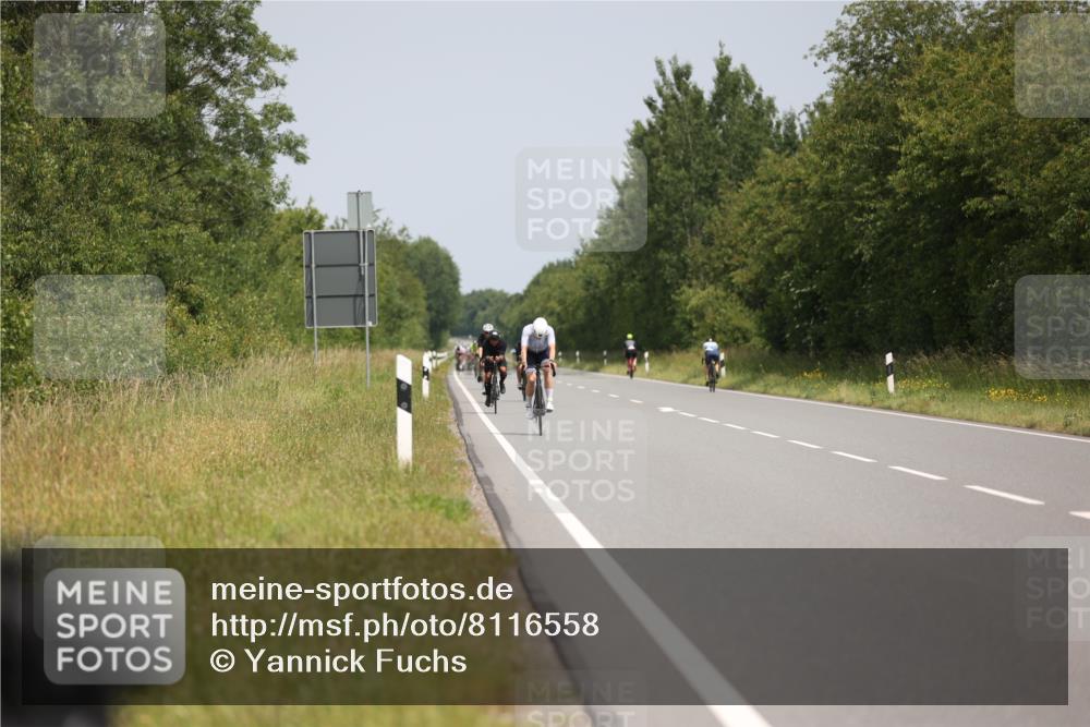 22.06.2025 - Viking Triathlon Yannick Fuchs http://msf.ph/oto/8116558 22.06.2025 12:20:09 Radfahren 83, 115, 146, 356, 438, 611, 614 meine-sportfotos.de