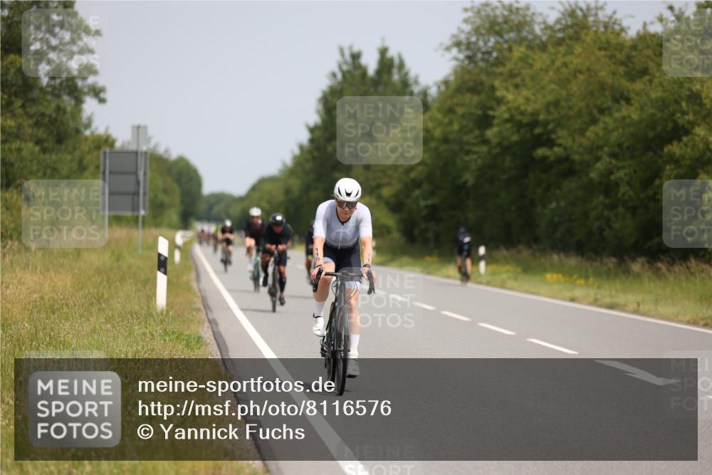22.06.2025 - Viking Triathlon Yannick Fuchs http://msf.ph/oto/8116576 22.06.2025 12:20:14 Radfahren 83, 115, 238, 356, 438, 479, 611 meine-sportfotos.de