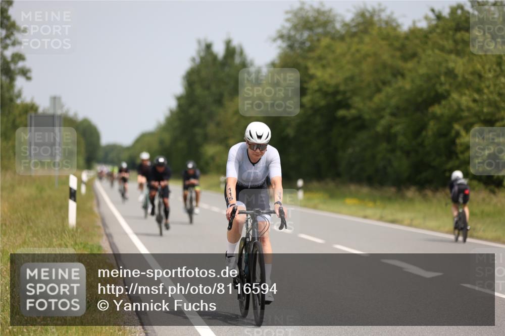 22.06.2025 - Viking Triathlon Yannick Fuchs http://msf.ph/oto/8116594 22.06.2025 12:20:14 Radfahren 83, 115, 238, 356, 438, 479, 611 meine-sportfotos.de