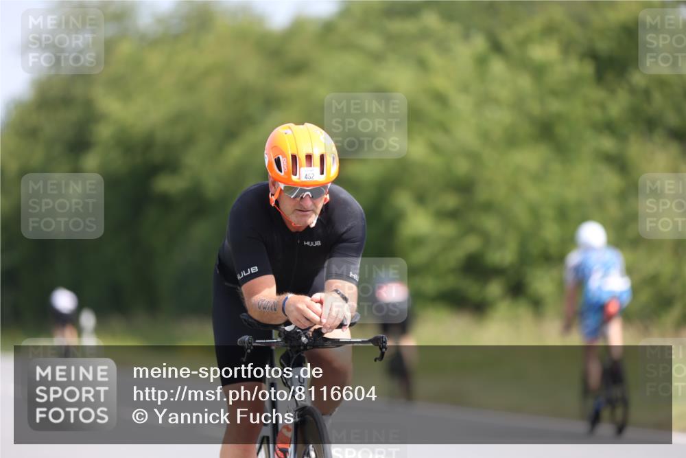22.06.2025 - Viking Triathlon Yannick Fuchs http://msf.ph/oto/8116604 22.06.2025 11:41:36 Radfahren 1, 47, 285, 303, 304, 317, 387, 452, 455 meine-sportfotos.de