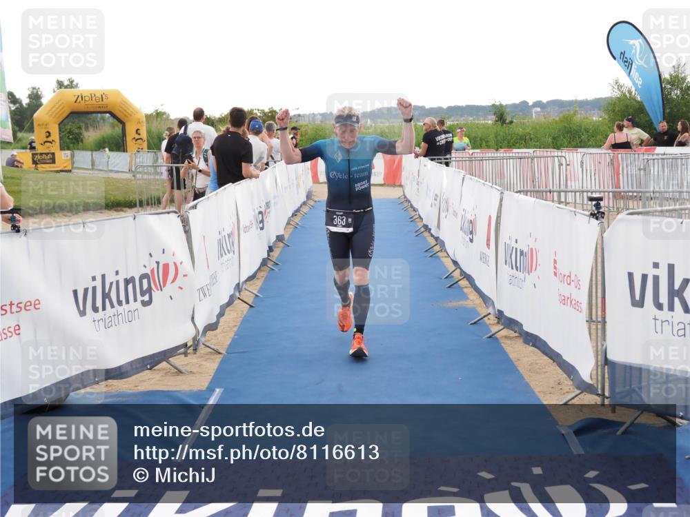 22.06.2025 - Viking Triathlon MichiJ http://msf.ph/oto/8116613 22.06.2025 16:27:23 Ziel 308, 363 meine-sportfotos.de