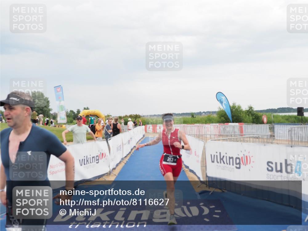 22.06.2025 - Viking Triathlon MichiJ http://msf.ph/oto/8116627 22.06.2025 16:50:57 Ziel 213, 353 meine-sportfotos.de