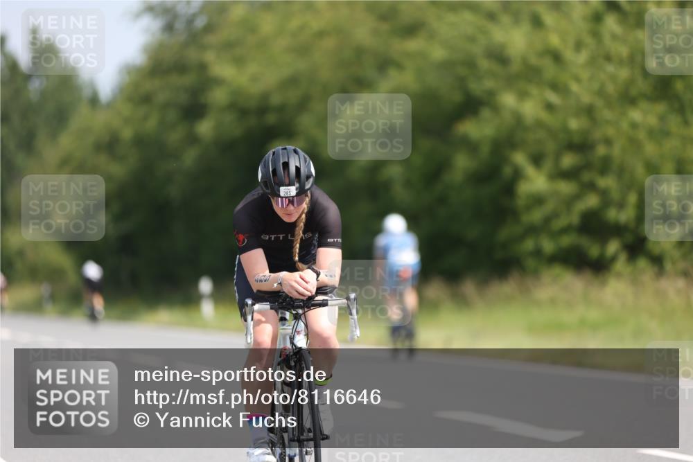 22.06.2025 - Viking Triathlon Yannick Fuchs http://msf.ph/oto/8116646 22.06.2025 11:41:37 Radfahren 1, 47, 285, 303, 304, 317, 387, 452, 455 meine-sportfotos.de