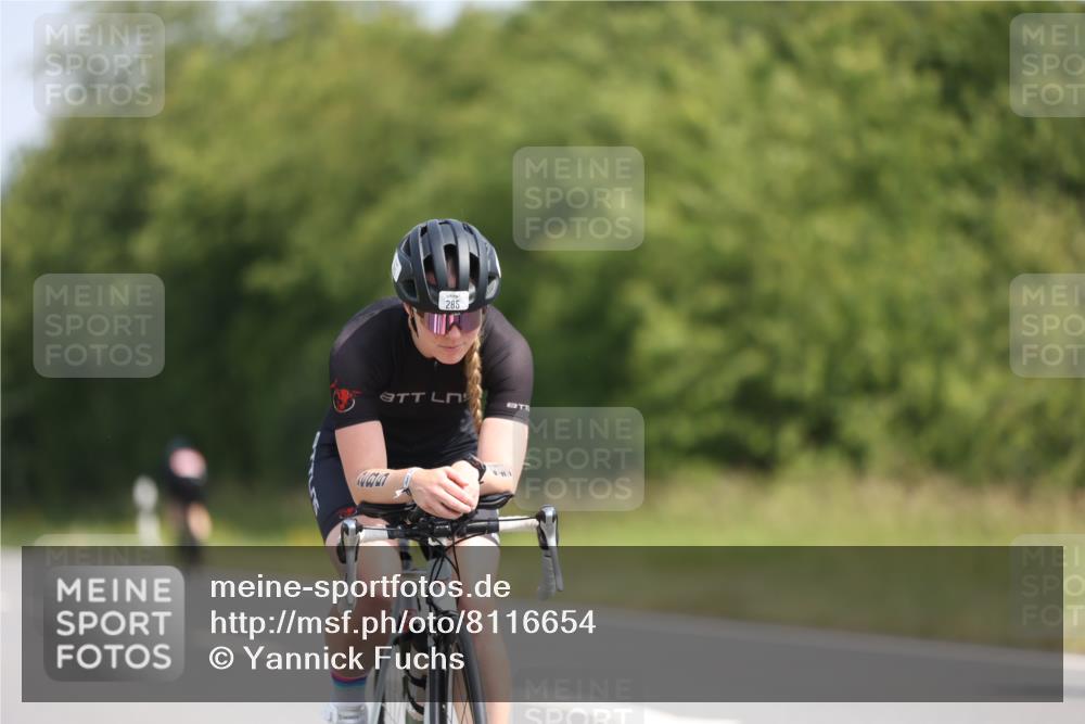 22.06.2025 - Viking Triathlon Yannick Fuchs http://msf.ph/oto/8116654 22.06.2025 11:41:38 Radfahren 1, 47, 232, 285, 300, 303, 304, 317, 387, 452, 455 meine-sportfotos.de