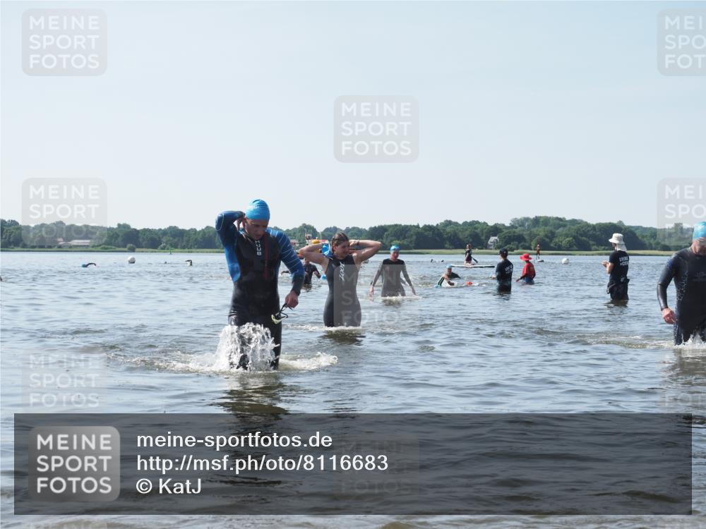 22.06.2025 - Viking Triathlon KatJ http://msf.ph/oto/8116683 22.06.2025 10:43:43 Schwimmen 362, 410, 480, 531 meine-sportfotos.de