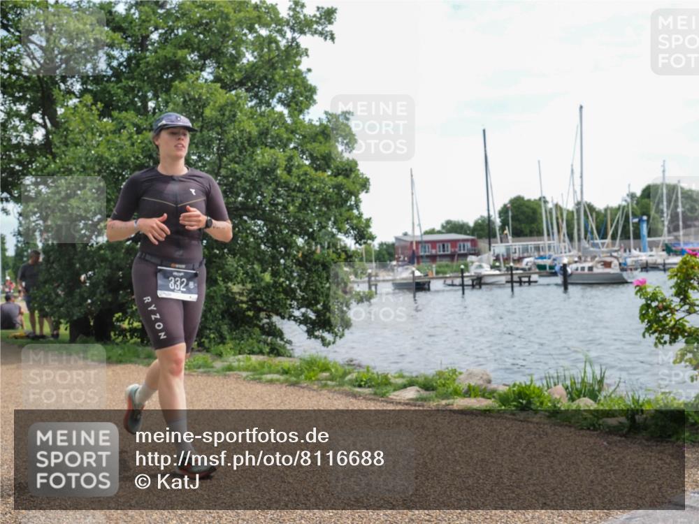 22.06.2025 - Viking Triathlon KatJ http://msf.ph/oto/8116688 22.06.2025 13:26:04 Laufen 332 meine-sportfotos.de