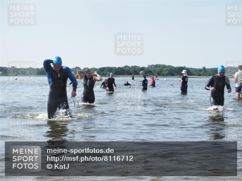22.06.2025 - Viking Triathlon KatJ http://msf.ph/oto/8116712 22.06.2025 10:43:43 Schwimmen 362, 410, 480, 531 meine-sportfotos.de