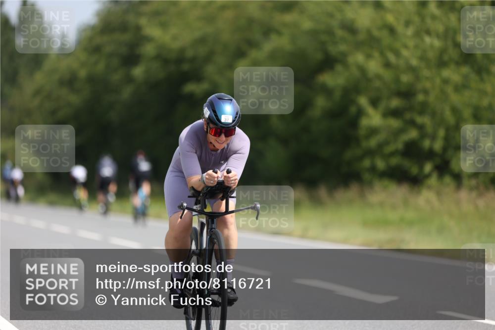 22.06.2025 - Viking Triathlon Yannick Fuchs http://msf.ph/oto/8116721 22.06.2025 11:41:45 Radfahren 232, 300, 317, 323, 385, 412 meine-sportfotos.de