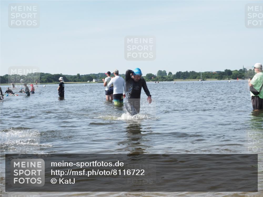 22.06.2025 - Viking Triathlon KatJ http://msf.ph/oto/8116722 22.06.2025 10:43:45 Schwimmen 362, 410, 480, 531 meine-sportfotos.de