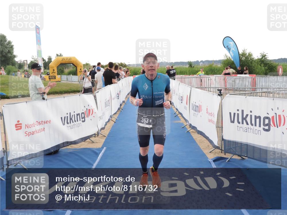 22.06.2025 - Viking Triathlon MichiJ http://msf.ph/oto/8116732 22.06.2025 16:27:25 Ziel 308, 363 meine-sportfotos.de