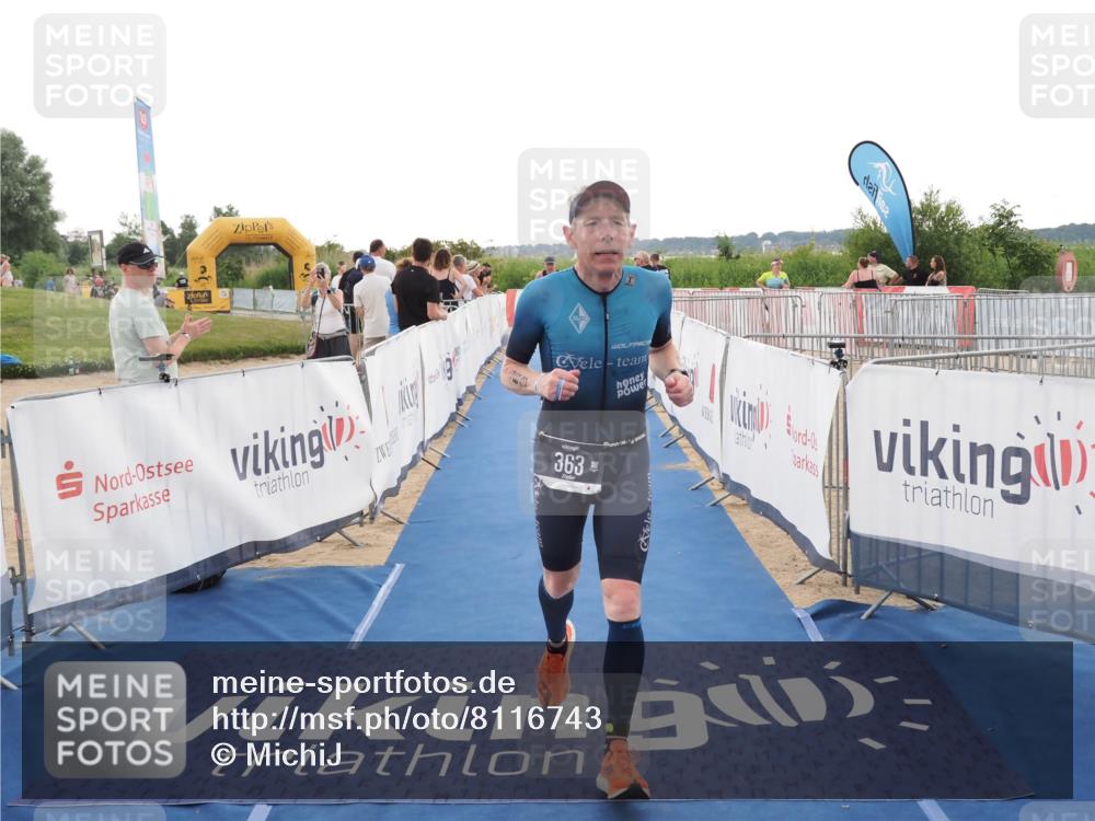 22.06.2025 - Viking Triathlon MichiJ http://msf.ph/oto/8116743 22.06.2025 16:27:25 Ziel 308, 363 meine-sportfotos.de