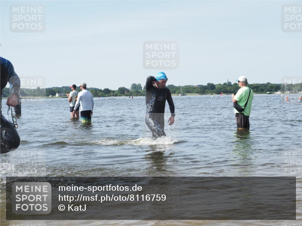22.06.2025 - Viking Triathlon KatJ http://msf.ph/oto/8116759 22.06.2025 10:43:47 Schwimmen 362, 410, 480, 531 meine-sportfotos.de