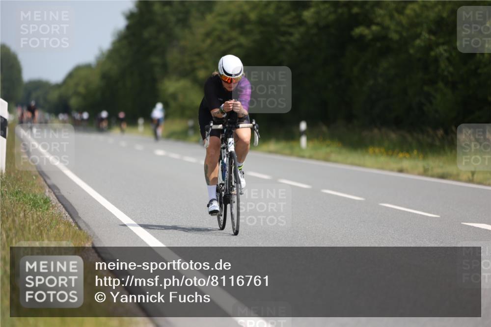 22.06.2025 - Viking Triathlon Yannick Fuchs http://msf.ph/oto/8116761 22.06.2025 11:41:47 Radfahren 232, 300, 317, 323, 385, 412 meine-sportfotos.de